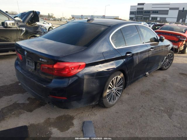 2018 BMW 530I WBAJA5C53JWA37807 Photo 3