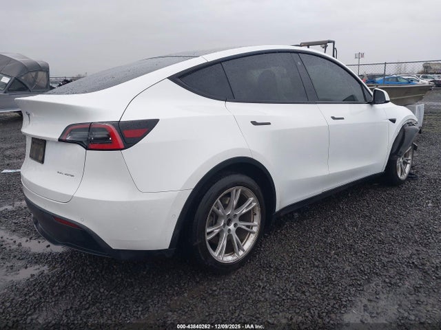 2020 TESLA MODEL Y 5YJYGDEEXLF041588 Photo 3
