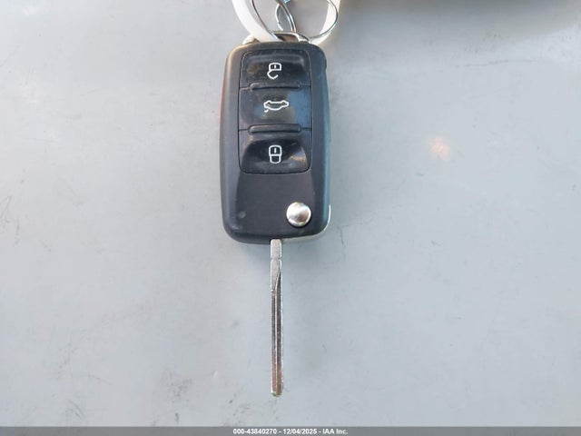 WVGVV7AX7HK031401 Volkswagen Tiguan 2.0t Sel