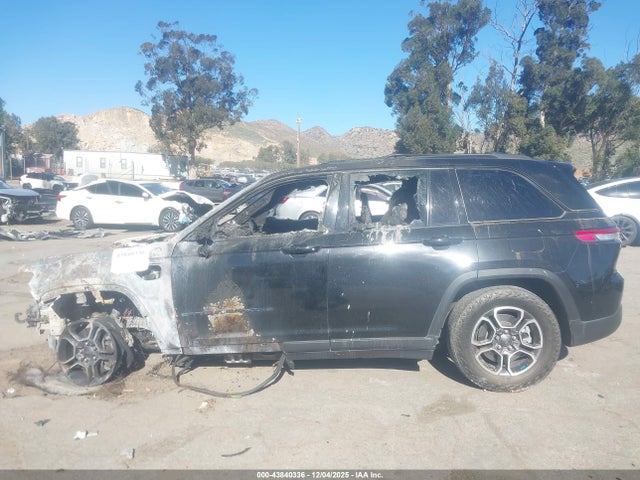 1C4RJYC61N8716725 Jeep Grand Cherokee 4xe Trailhawk