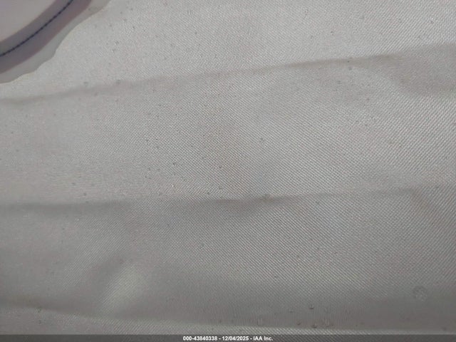 2024 VOLKSWAGEN ID.4 1V2VRPE84RC024668 Photo 7