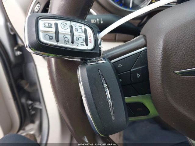 2019 CHRYSLER PACIFICA 2C4RC1EG7KR629001 Photo 10