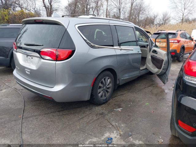 2019 CHRYSLER PACIFICA 2C4RC1EG7KR629001 Photo 3