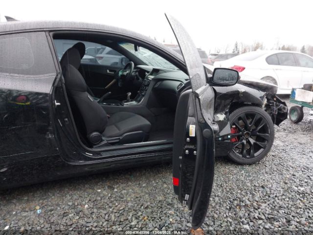 2015 HYUNDAI GENESIS KMHHU6KJ2FU123425 Photo 4