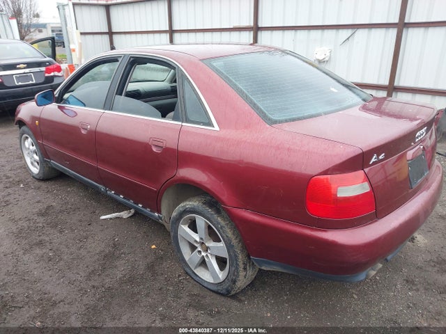 1998 AUDI A4 WAUDD28D7WA187763 Photo 2