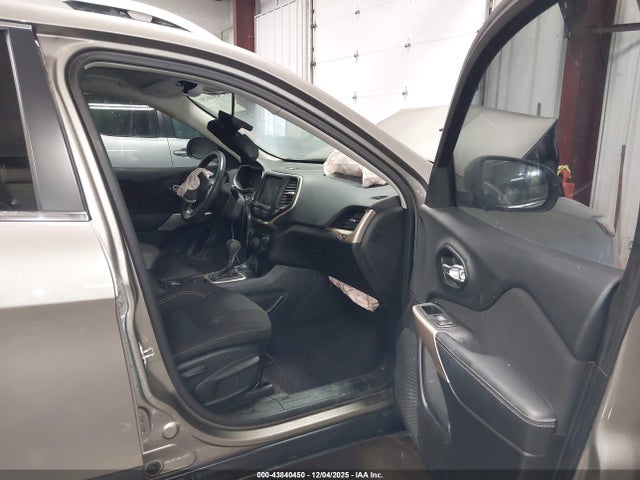 1C4PJMCBXHW639673 Jeep Cherokee Latitude 4x4