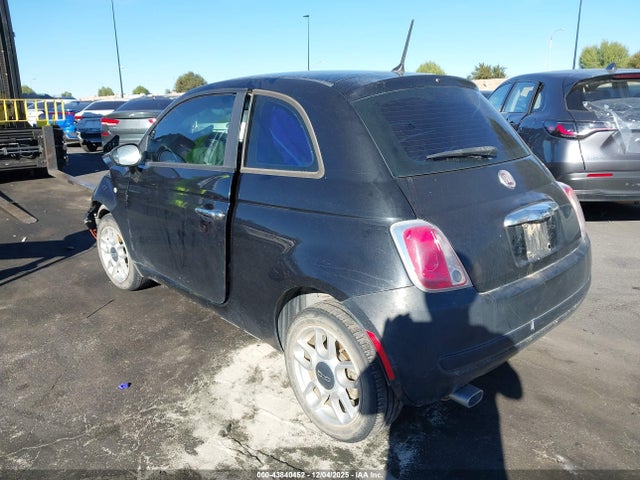 2013 FIAT 500 3C3CFFARXDT640256 Photo 2
