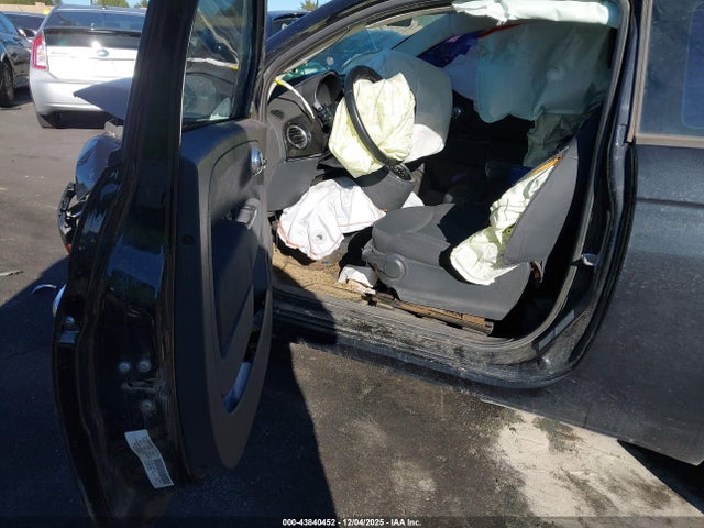 2013 FIAT 500 3C3CFFARXDT640256 Photo 4