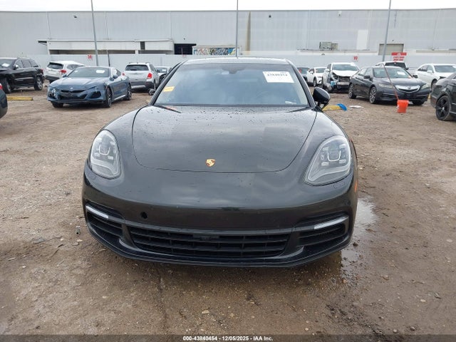 WP0AB2A74KL128183 Porsche Panamera 4s