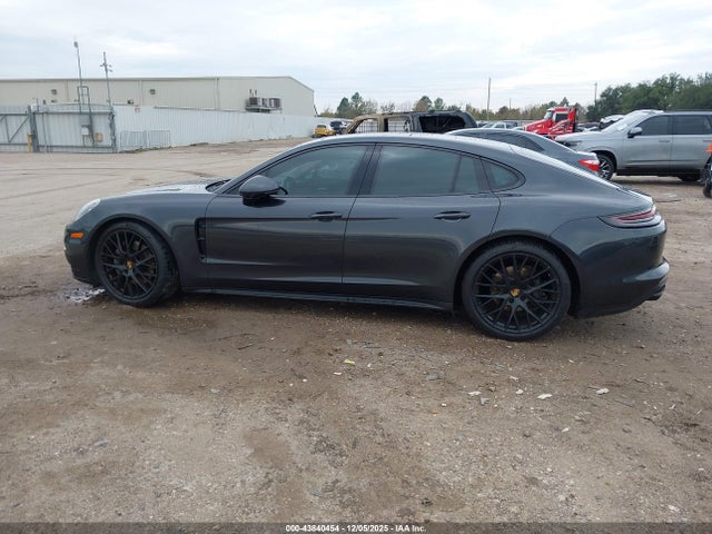WP0AB2A74KL128183 Porsche Panamera 4s