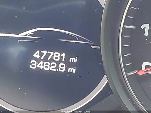 WP0AB2A74KL128183 Porsche Panamera 4s