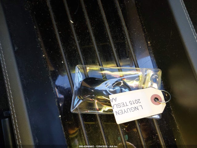 2015 TESLA MODEL S 5YJSA1H27FF087634 Photo 10