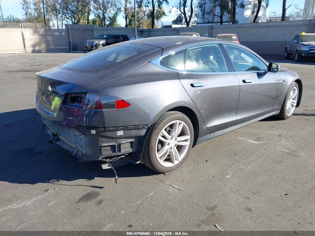 2015 TESLA MODEL S 5YJSA1H27FF087634 Photo 3