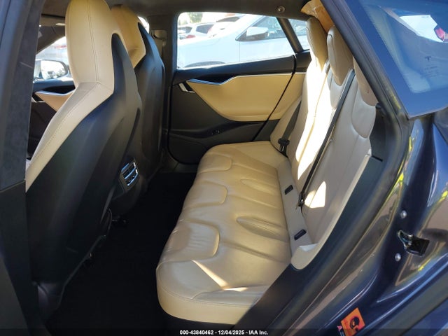 2015 TESLA MODEL S 5YJSA1H27FF087634 Photo 7