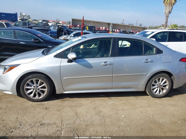 JTDHPRAE6LJ010978 Toyota COROLLA LE