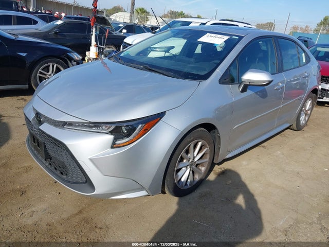 JTDHPRAE6LJ010978 Toyota COROLLA LE