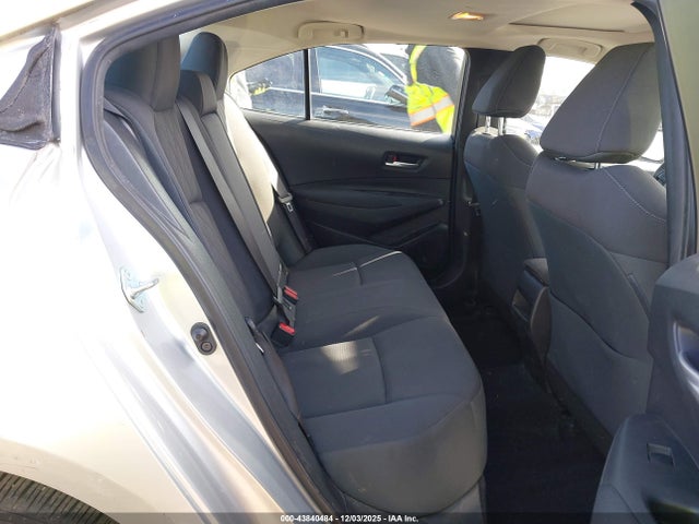 JTDHPRAE6LJ010978 Toyota COROLLA LE