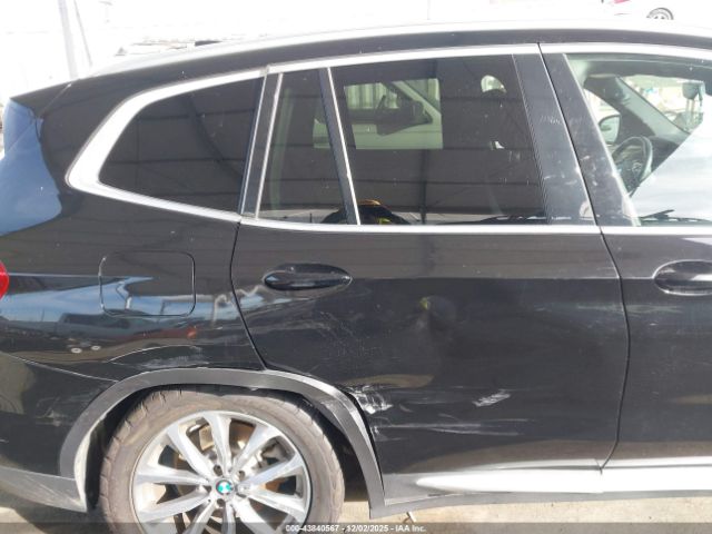 2018 BMW X3 5UXTR9C57JLC73498 Photo 5