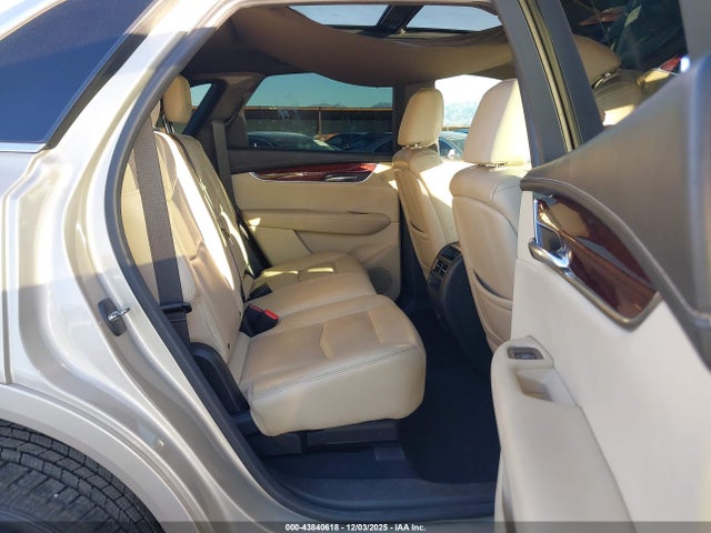 1GYKNCRS4HZ101897 Cadillac Xt5 Premium Luxury
