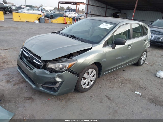 Subaru Impreza 2.0i 2016 JF1GPAA6XGG327192 Image 2
