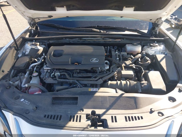 Lexus ES 300H 2022 58ACA1C14NU024035 Image 10