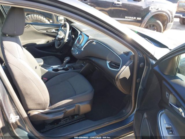 2021 CHEVROLET MALIBU 1G1ZD5ST8MF028821 Photo 4