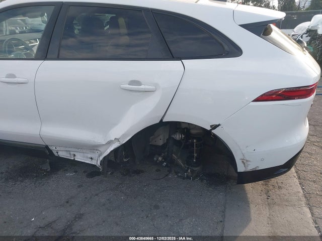 2021 JAGUAR F-PACE SADCJ2EX1MA665375 Photo 5