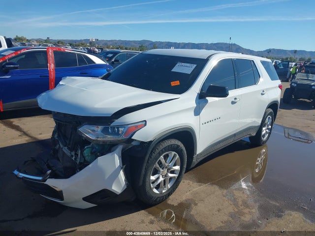 1GNERFKW2KJ316231 Chevrolet Traverse Ls