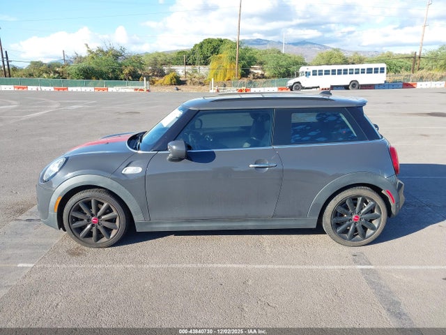 Mini Hardtop Cooper S 2020 WMWXR5C0XL2M31397 Image 30