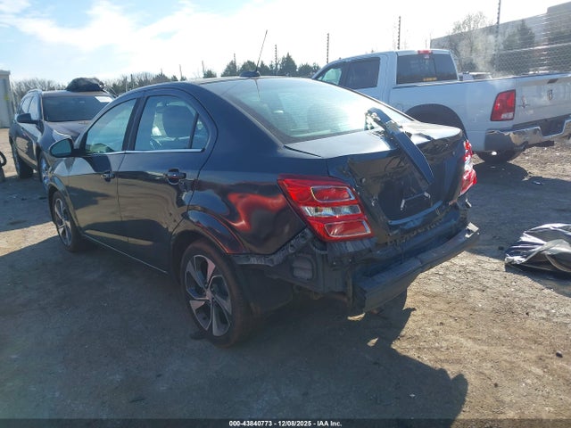 2017 CHEVROLET SONIC 1G1JF5SB1H4133877 Photo 2
