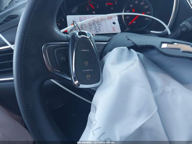 3GNAXKEV5KS534095 Chevrolet EQUINOX LT