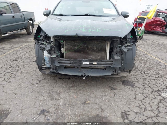 5XYPGDA3XLG672950 KIA Sorento 2.4l Lx