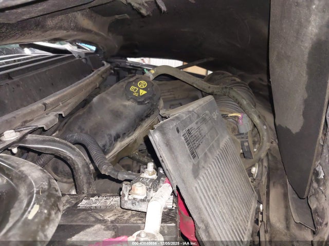 2011 CADILLAC ESCALADE ESV 1GYS4HEF8BR197288 Photo 9