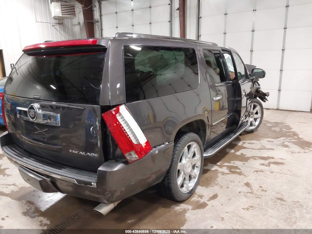2011 CADILLAC ESCALADE ESV 1GYS4HEF8BR197288 Photo 3