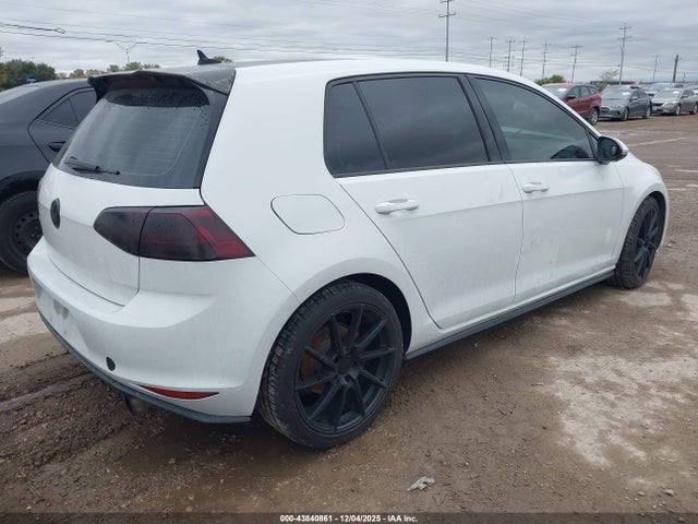 2016 VOLKSWAGEN GOLF GTI 3VW4T7AU0GM051540 Photo 3