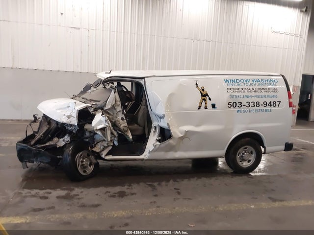 Chevrolet Express 2500 Work Van 2015 1GCWGFFF3F1233443 Image 13