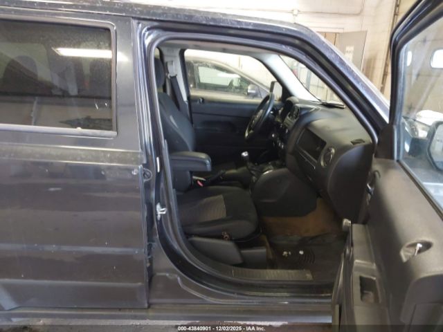2014 JEEP PATRIOT 1C4NJPBA3ED715159 Photo 4