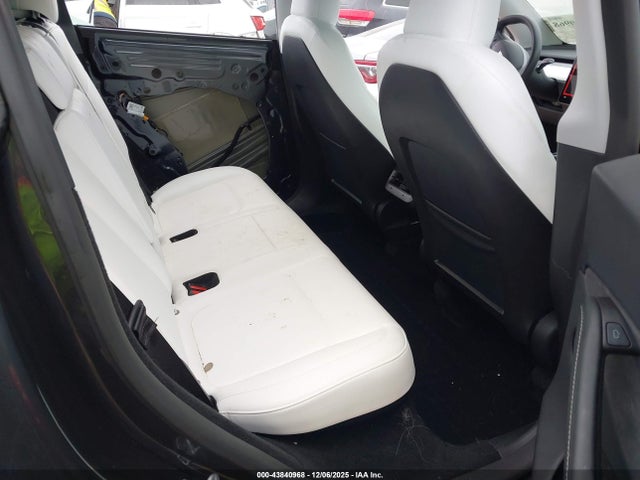 2024 TESLA MODEL Y 7SAYGDEE2RA254723 Photo 7