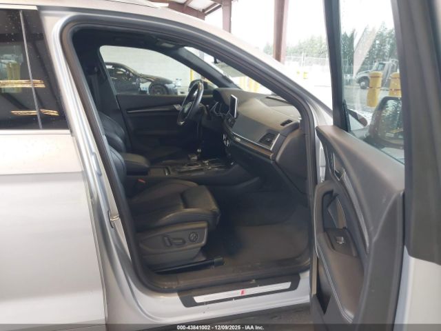 2019 AUDI SQ5 WA1C4AFY6K2001059 Photo 4