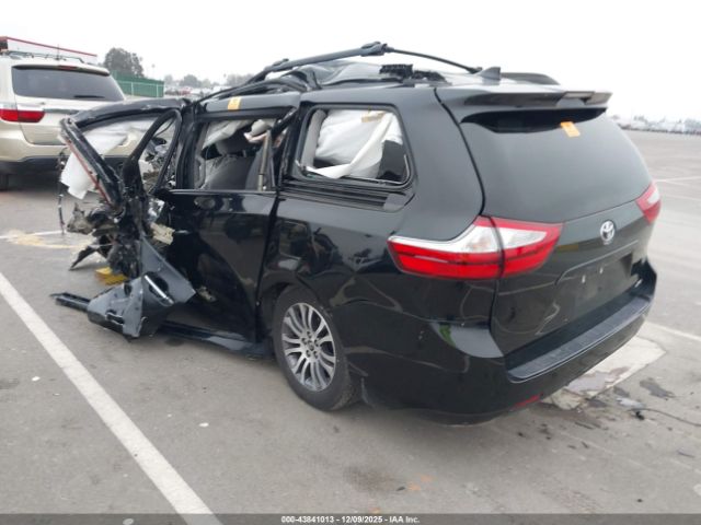 2018 TOYOTA SIENNA 5TDYZ3DC9JS925387 Photo 2