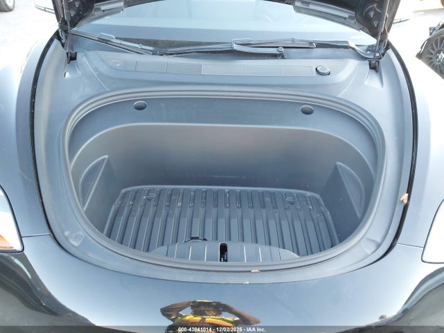 2023 TESLA MODEL 3 5YJ3E1EA9PF485207 Photo 9