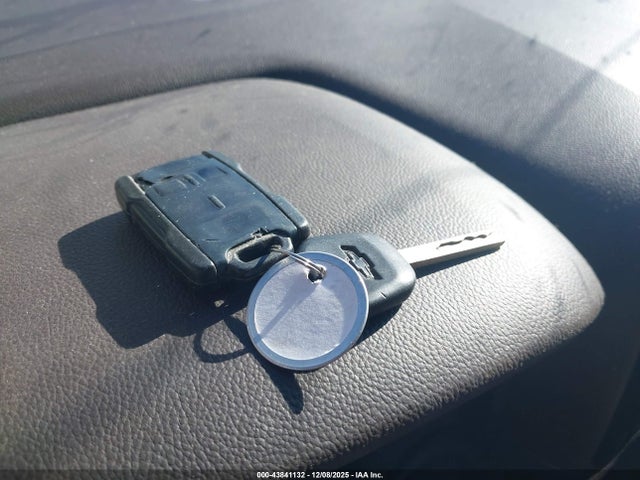 1GCVKREH6FZ252925 Chevrolet Silverado 1500 2lt