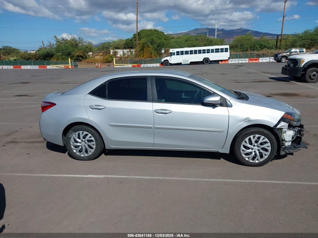Toyota COROLLA LE 2018 2T1BURHE6JC039054 Image 14