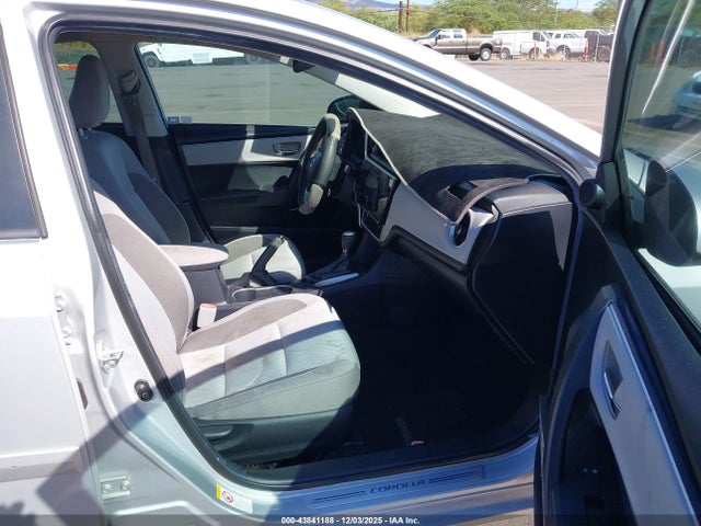 Toyota COROLLA LE 2018 2T1BURHE6JC039054 Image 5
