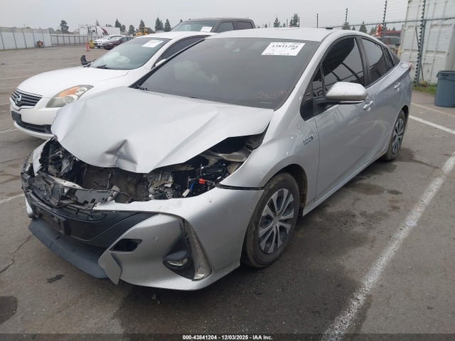 JTDKAMFP0N3199106 Toyota Prius Prime Limited