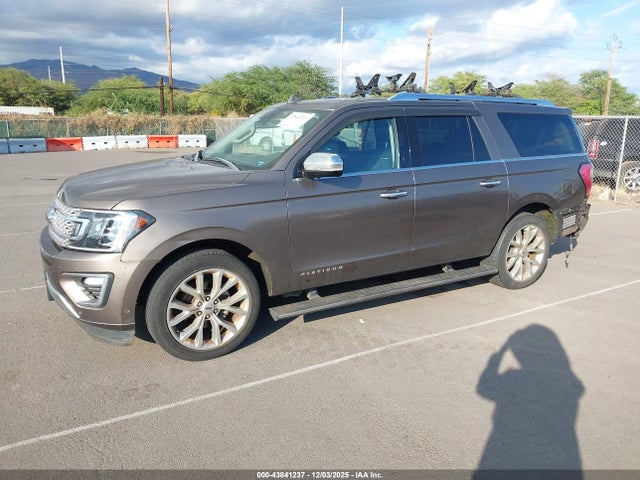Ford Expedition Max Platinum 2019 1FMJK1LT4KEA70046 Image 2