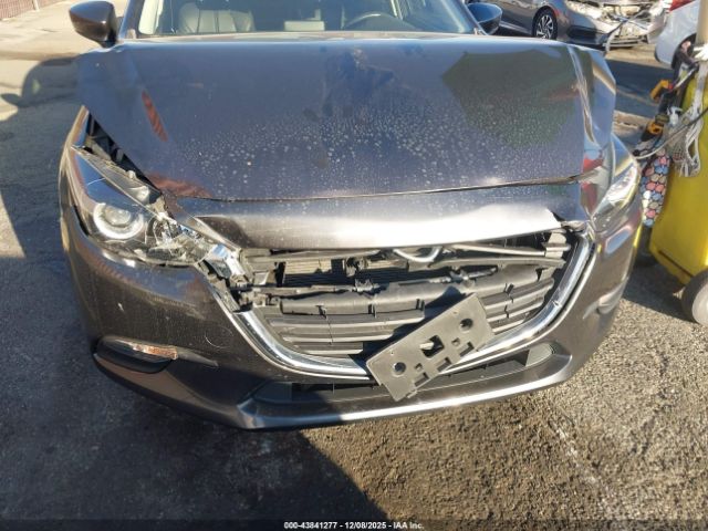 2018 MAZDA MAZDA3 3MZBN1V39JM186216 Photo 5