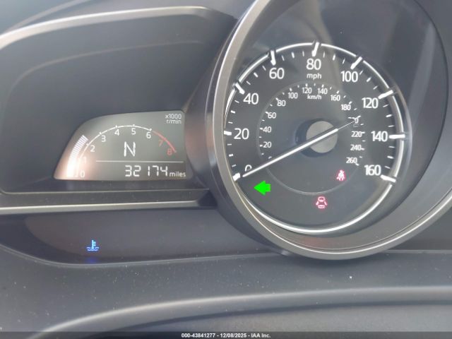 2018 MAZDA MAZDA3 3MZBN1V39JM186216 Photo 6