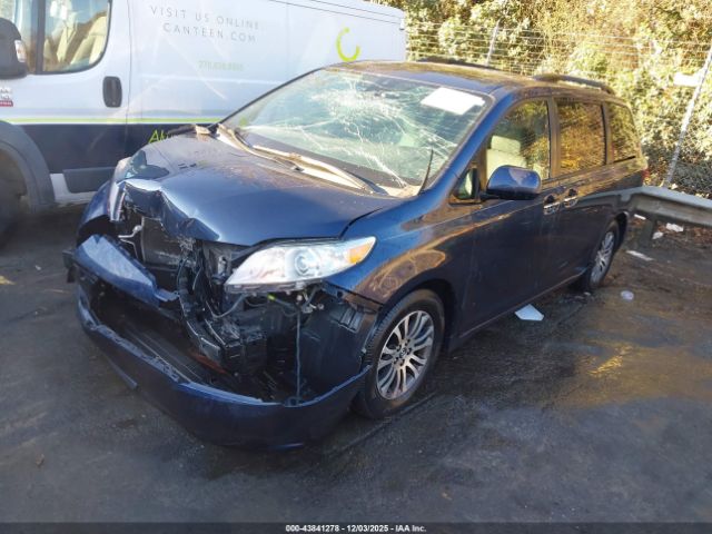 2019 TOYOTA SIENNA 5TDYZ3DC1KS966226 Photo 1