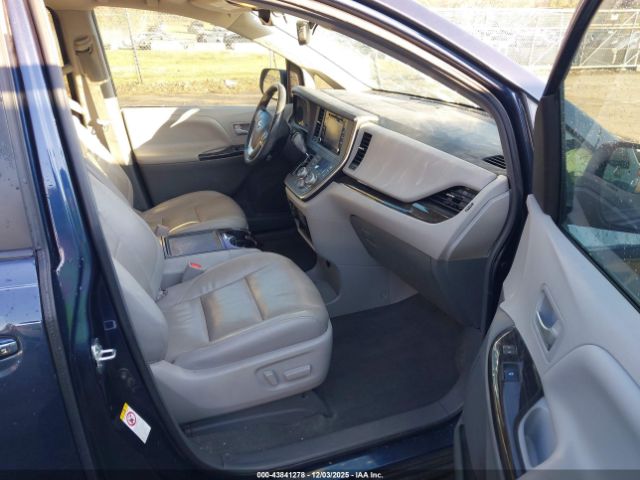 2019 TOYOTA SIENNA 5TDYZ3DC1KS966226 Photo 4